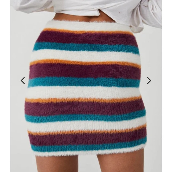NWT Free People Ciara Sweater Mini Buttoned Striped Fig Jam Skirt Size Small - Picture 4 of 11
